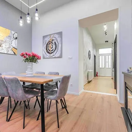 Apartment Exclusive Downtown With Ac Budapest