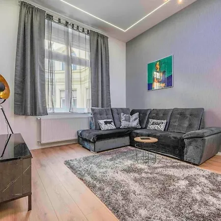 Exclusive Downtown With Ac Apartment *