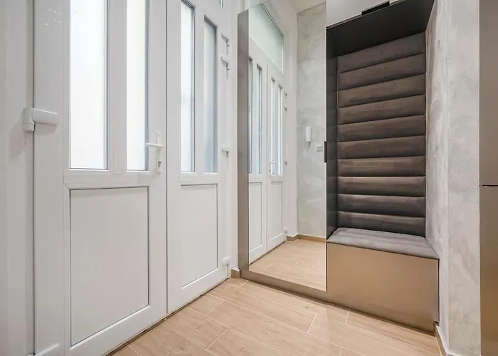 Apartament Exclusive Downtown With Ac