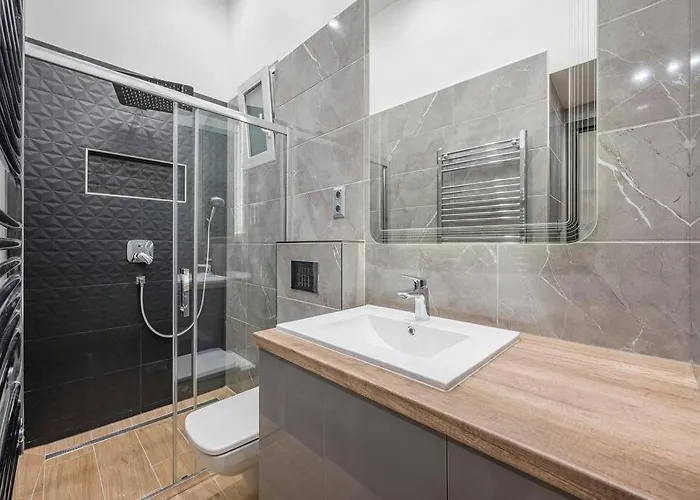 Exclusive Downtown With Ac Apartmán