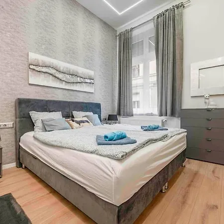 Exclusive Downtown With Ac Appartement